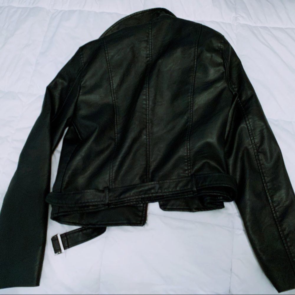 sold — - Picture 2 of 3